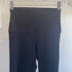 Yogalicious Luxe dry fit high rise 7/8 legging size small